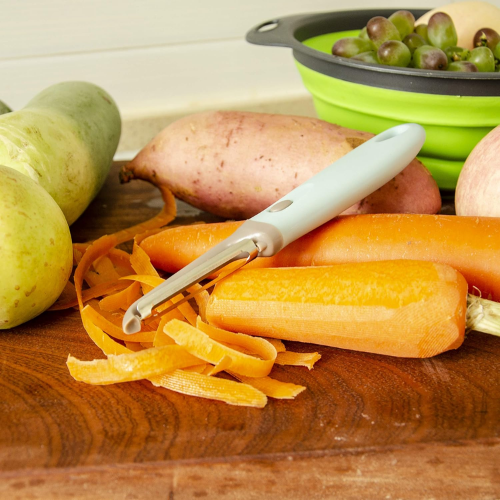 Fruits and Vegetable Peeler – Sharp & Easy to Use